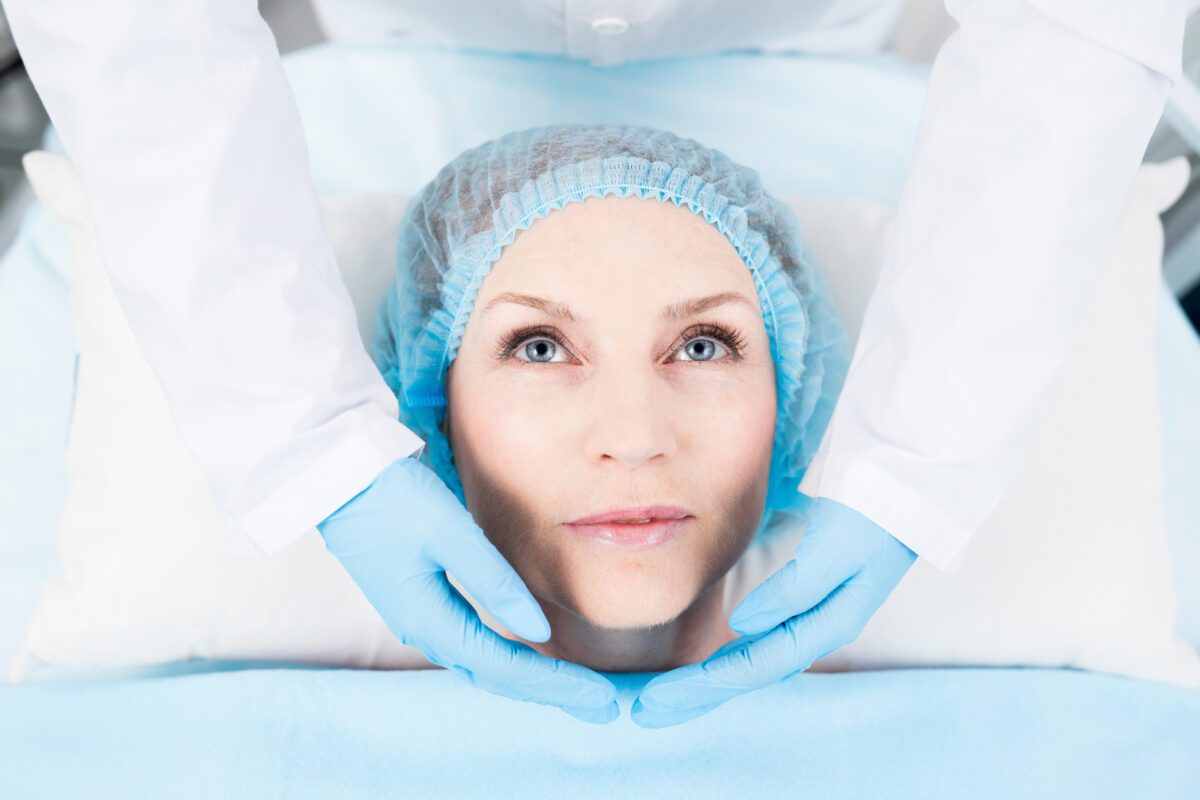 Come la Medicina Estetica Migliora l’Autostima e la Qualità della Vita 8 spa massage